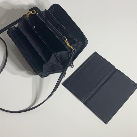 Vintage Carry All Vegan Leather Rosetti Crossbody bag black solid travel bag - Picture 5 of 5